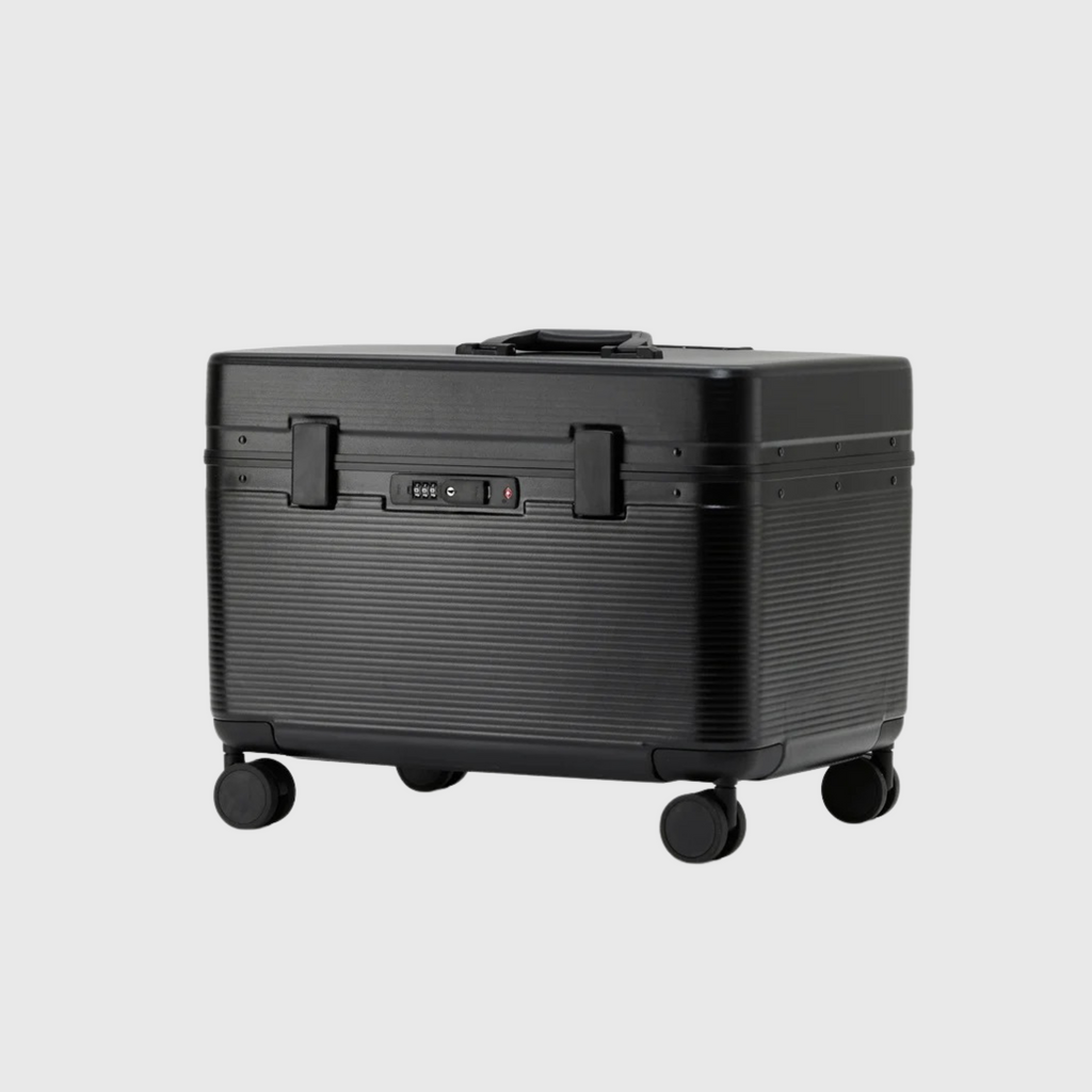 The Zurich - Matte Black | Pilot Case 41L